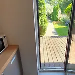 Cypress Garden 아파트