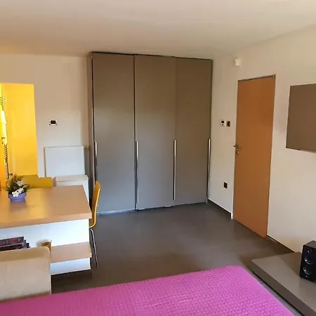 Cypress Garden Apartmán *