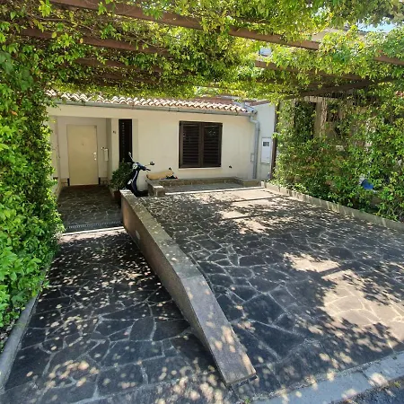 Cypress Garden Apartmán