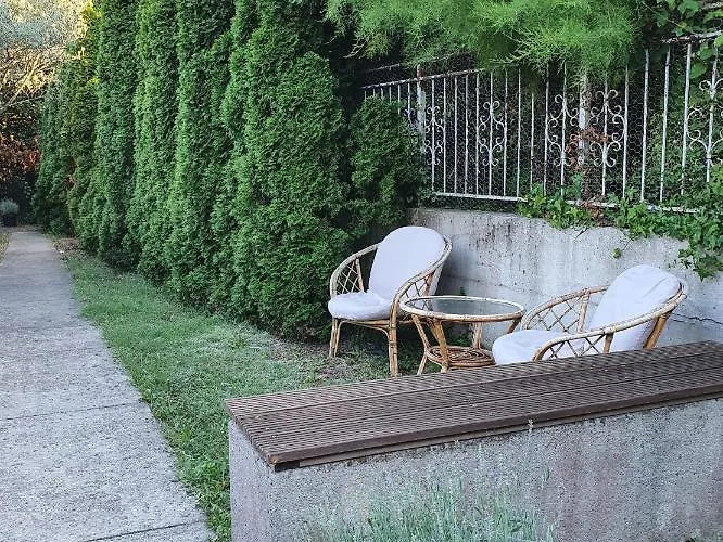 Cypress Garden Apartamento